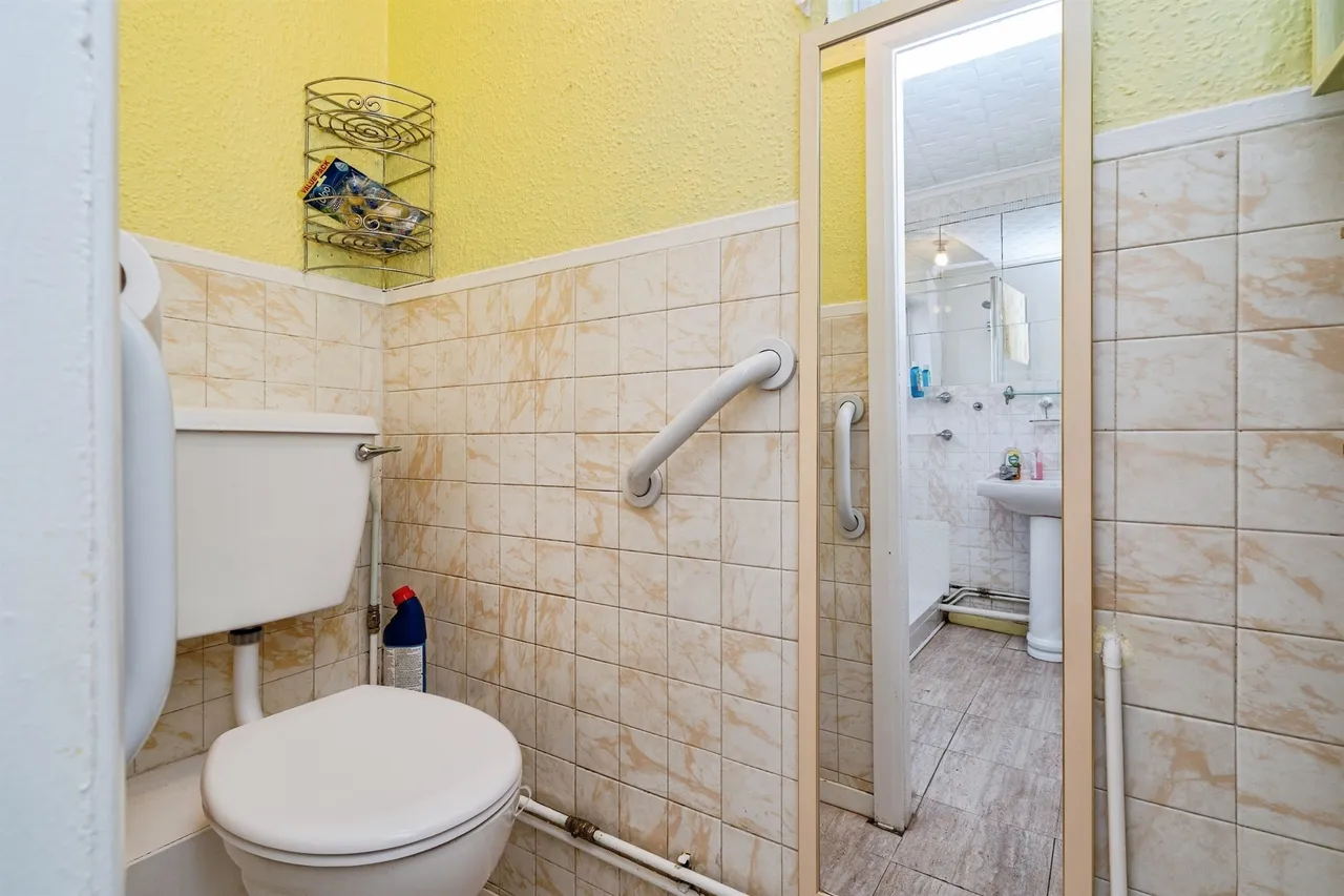 Church Road, Gorleston, Great Yarmouth, photo 9