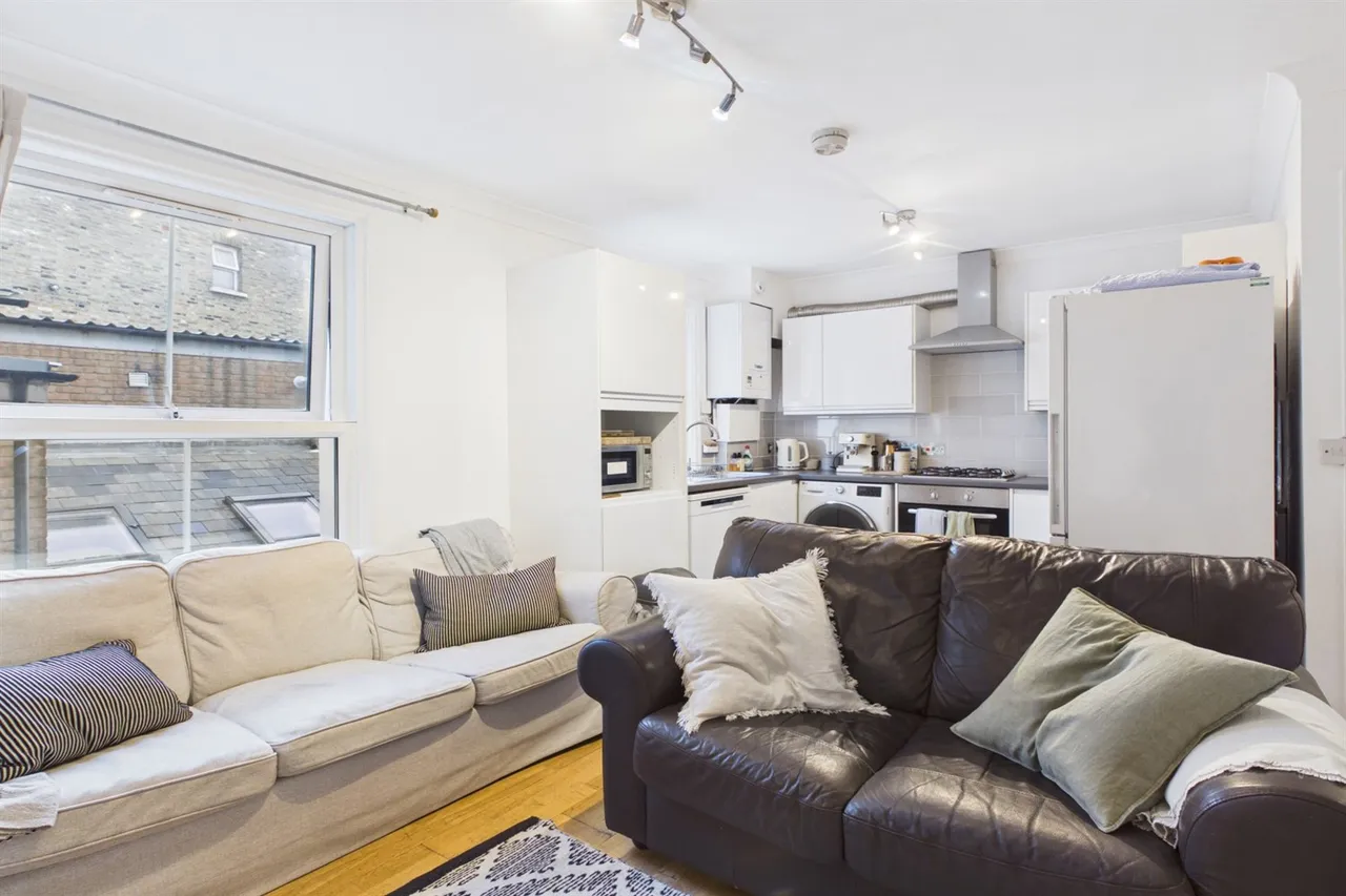 Clapham North, London, SW4, photo 11