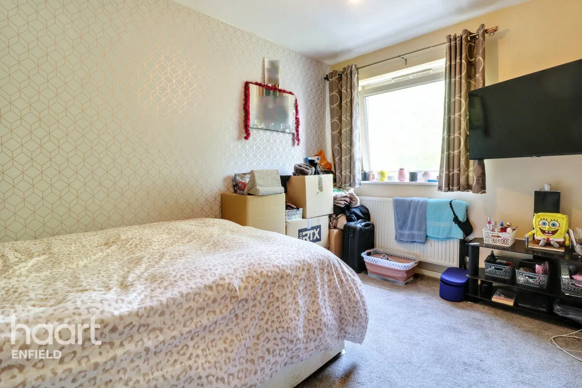 Agricola Place, Enfield, EN1, photo 6