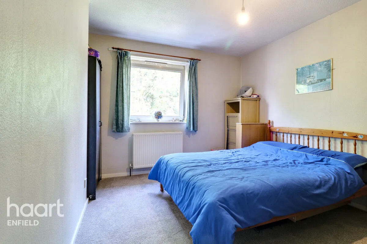 Agricola Place, Enfield, EN1, photo 3
