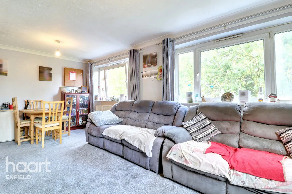 Agricola Place, Enfield, EN1, photo 8