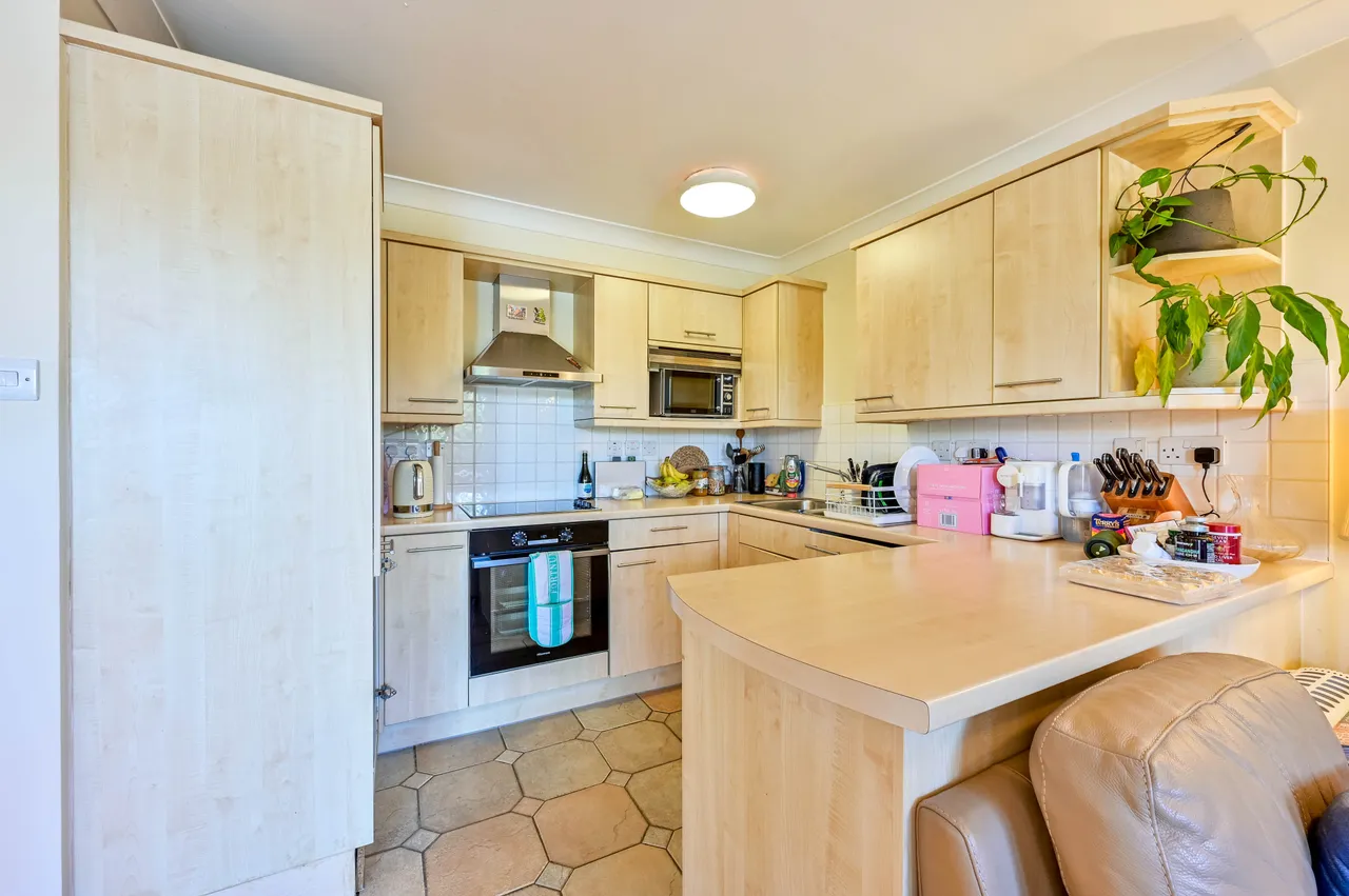 London, SW14, photo 2