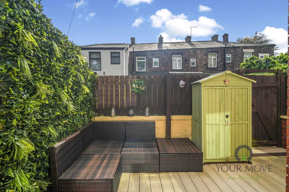 Howard Street, Shaw, OL2, photo 12