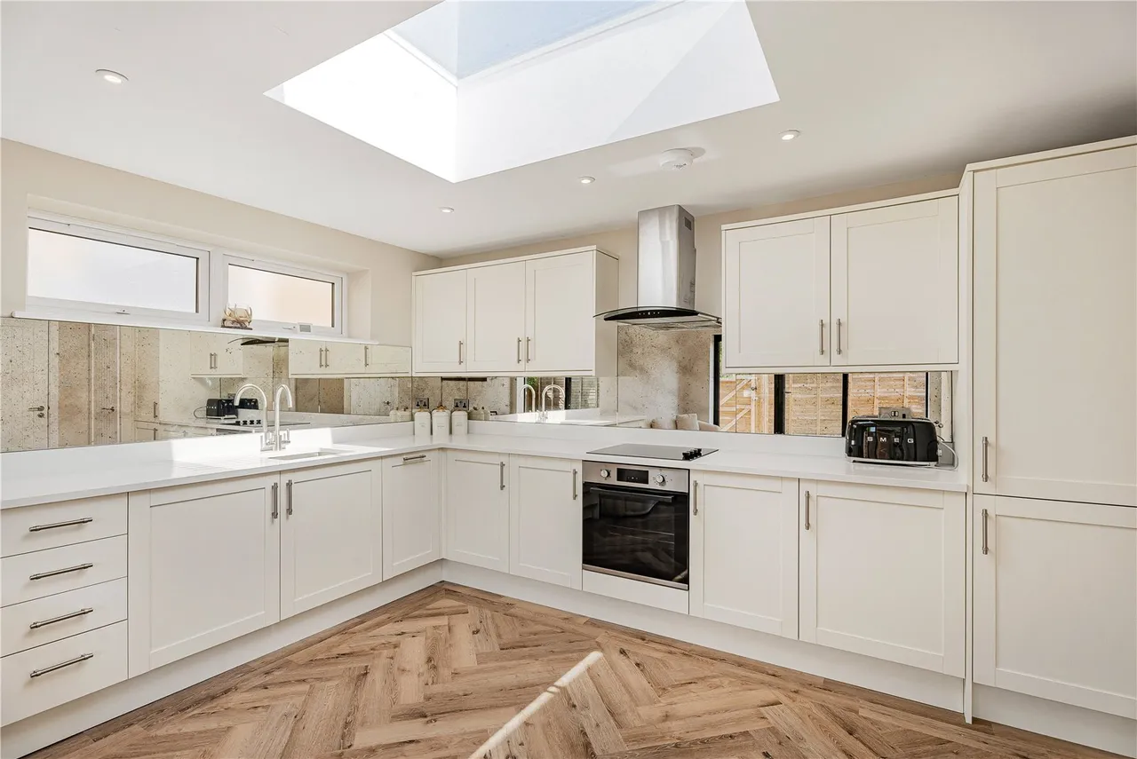 Clarence Street, Egham, TW20, photo 14