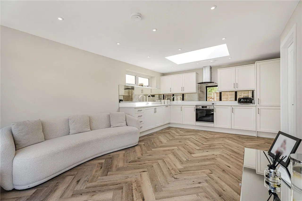 Clarence Street, Egham, TW20, photo 10