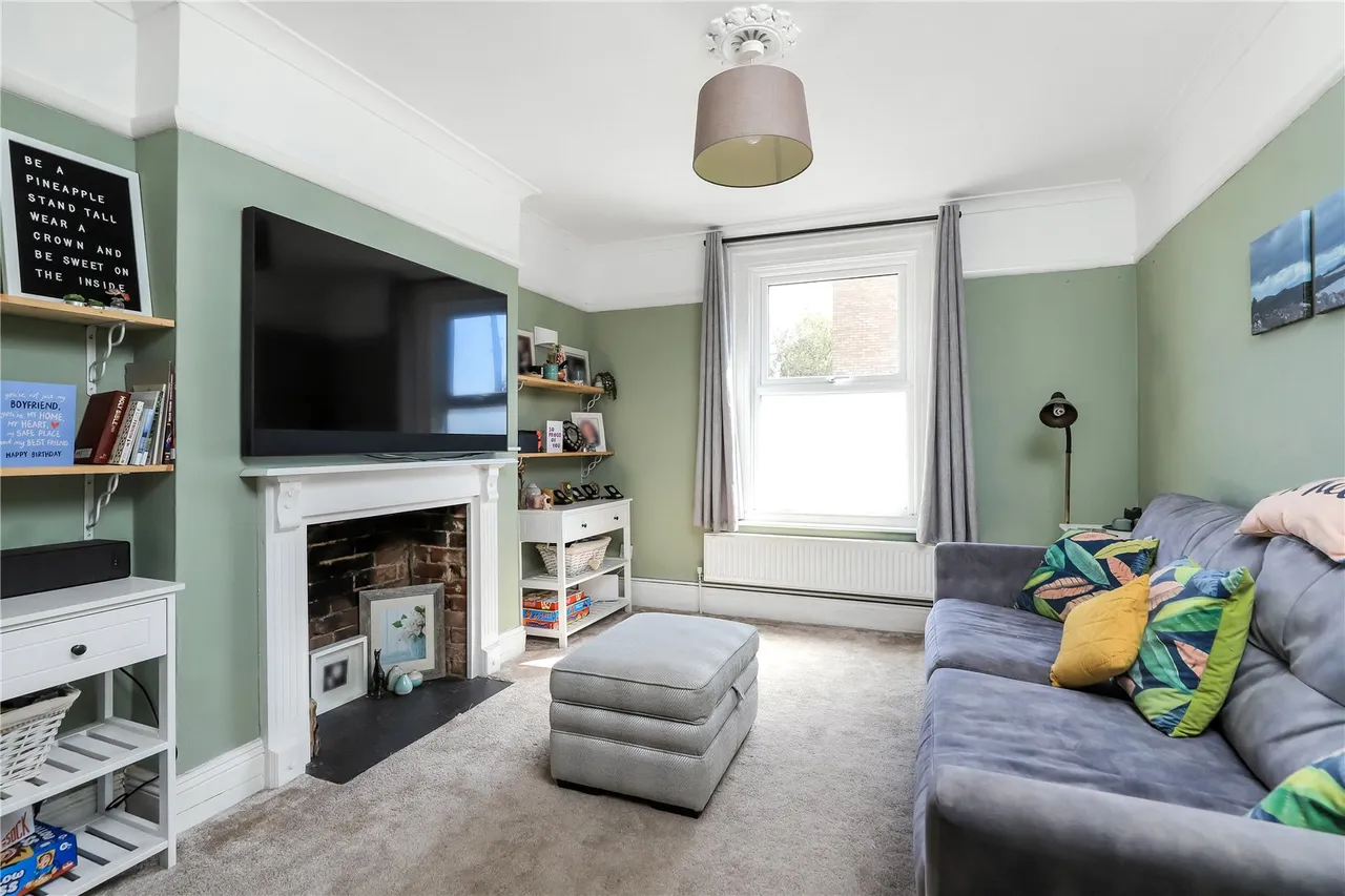 Ashfield Road, Salisbury, Wiltshire, SP2 7EW, photo 2