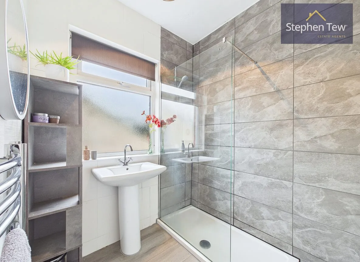Stonyhill Avenue, Blackpool, FY4, photo 3