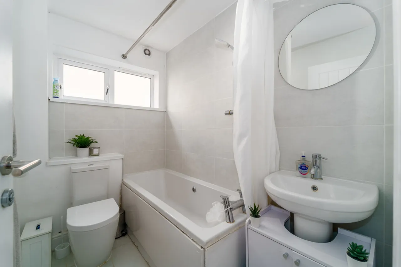 Reedsfield Road, Ashford, photo 9