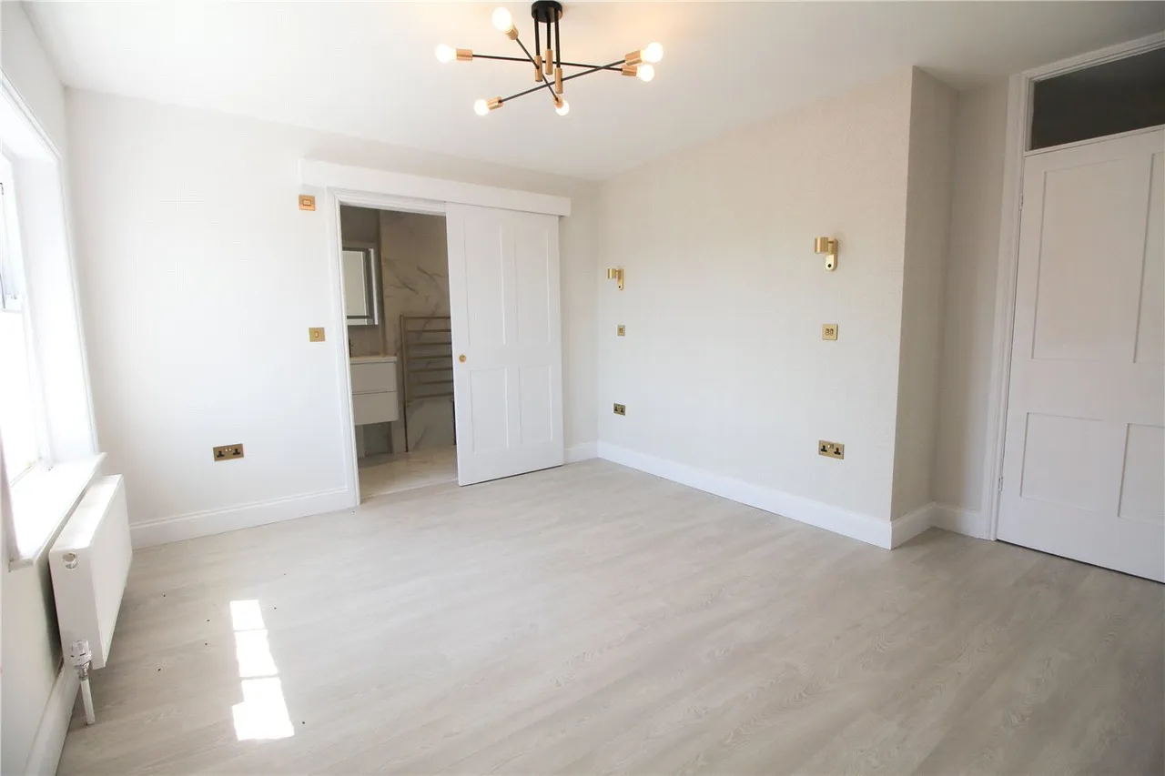 Hillcourt Road, Cheltenham, GL52, photo 9