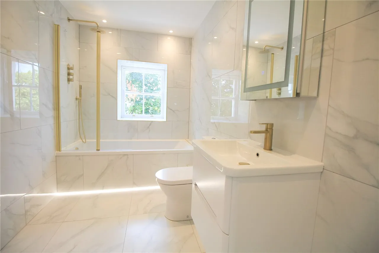 Hillcourt Road, Cheltenham, GL52, photo 8