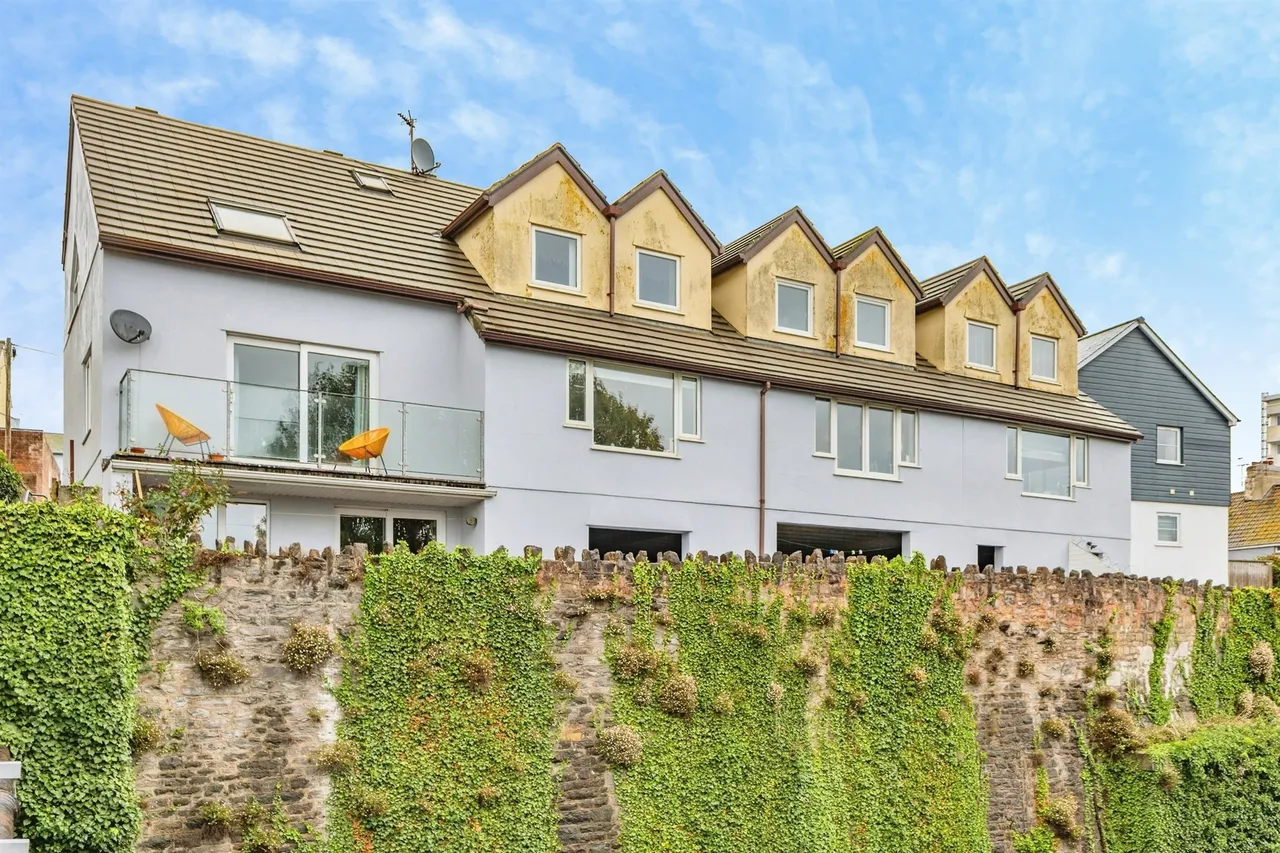 2 bed house for sale, Westcliff Heights, Teignmouth, TQ14