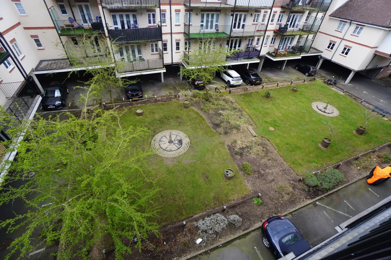 Freer Crescent, Aspen Court, HP13, photo 11