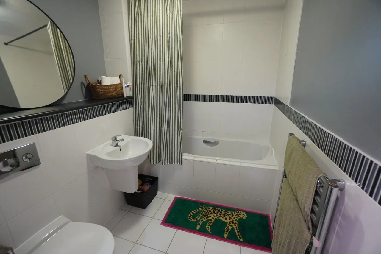 Freer Crescent, Aspen Court, HP13, photo 4