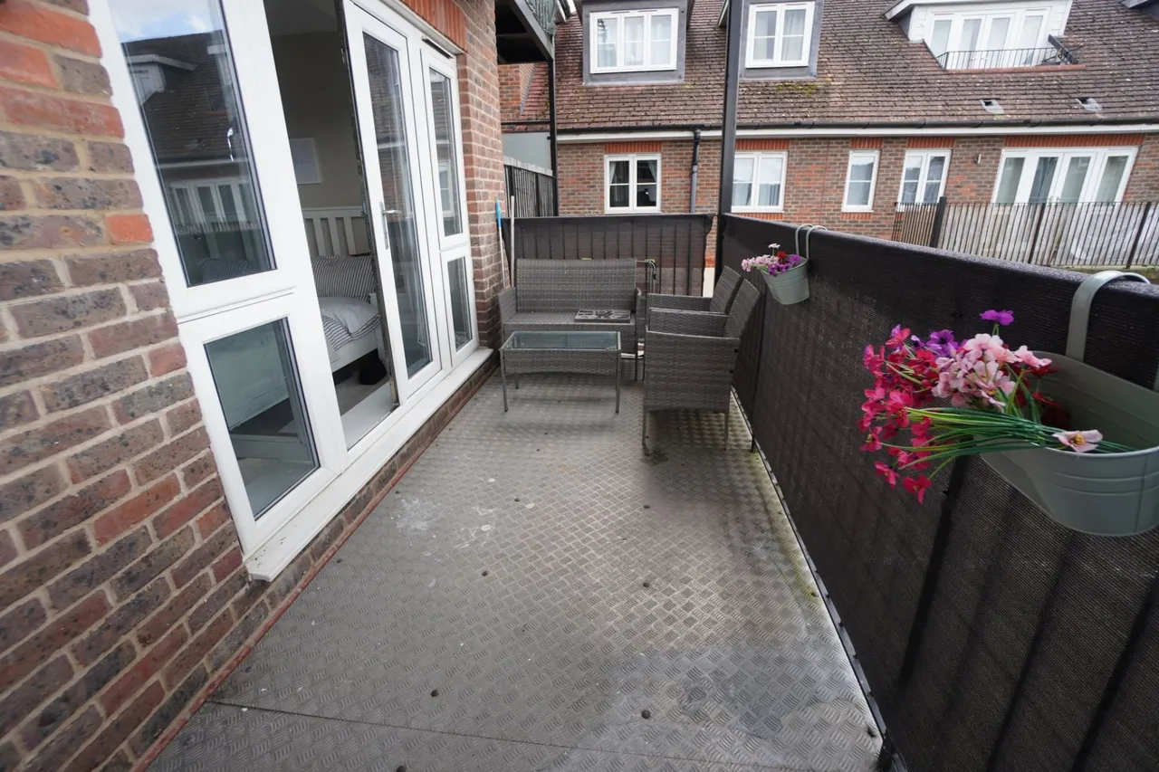 Freer Crescent, Aspen Court, HP13, photo 7