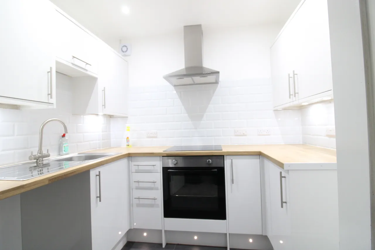 1 bed flat to rent, Kelly Street, Greenock, PA16