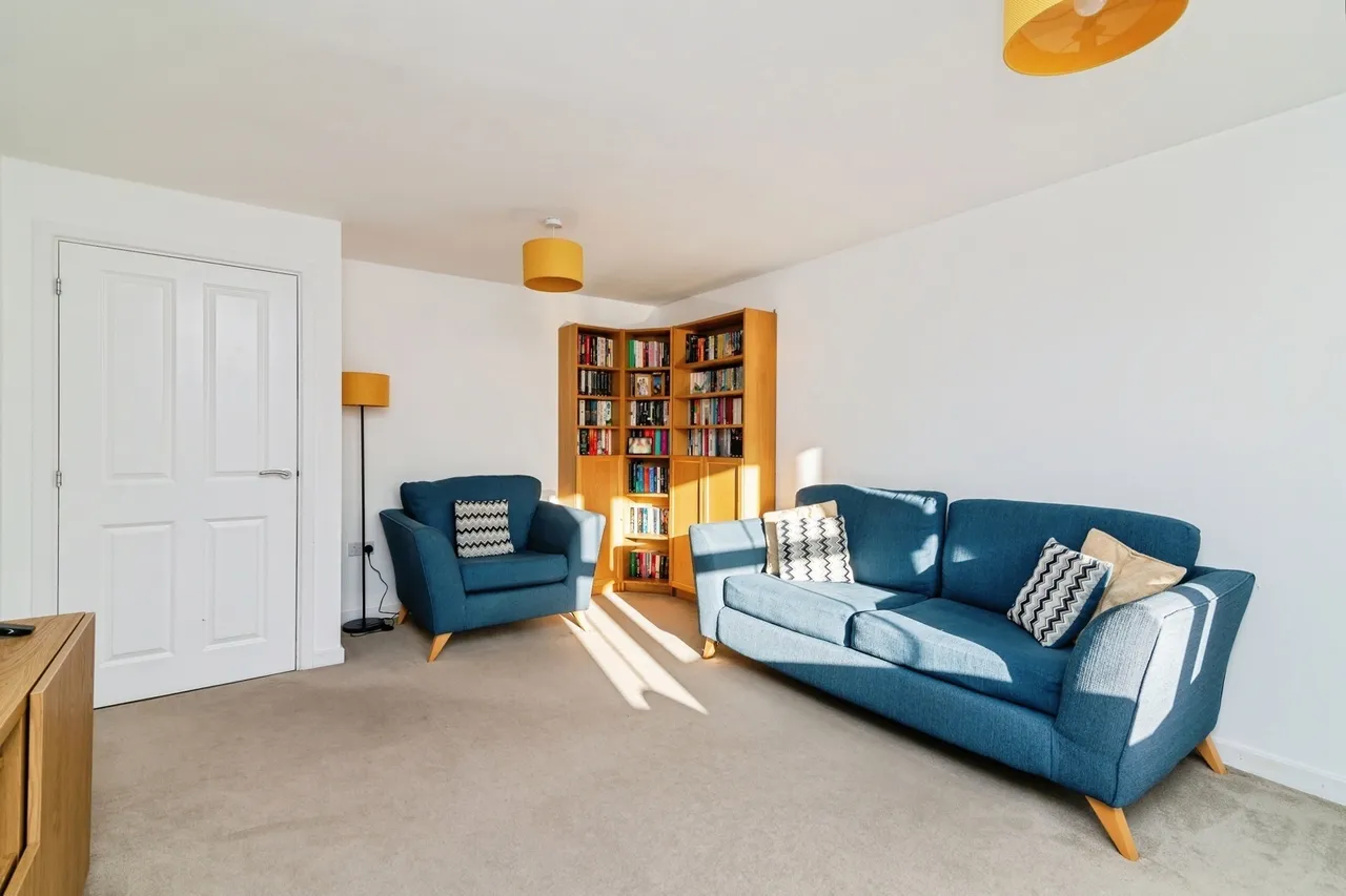 Mountain Ash Crescent, Edwalton, NG12, photo 4