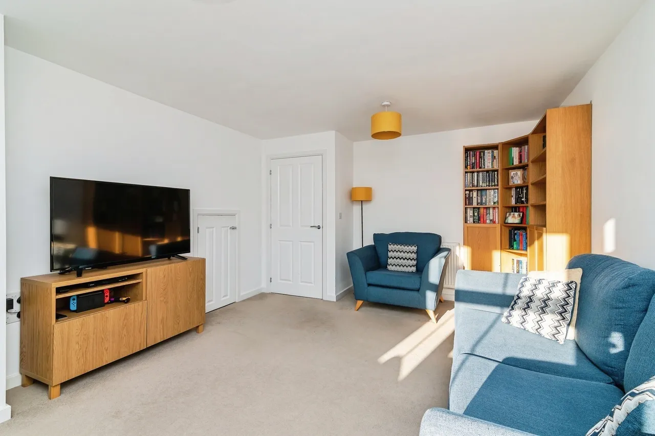 Mountain Ash Crescent, Edwalton, NG12, photo 5
