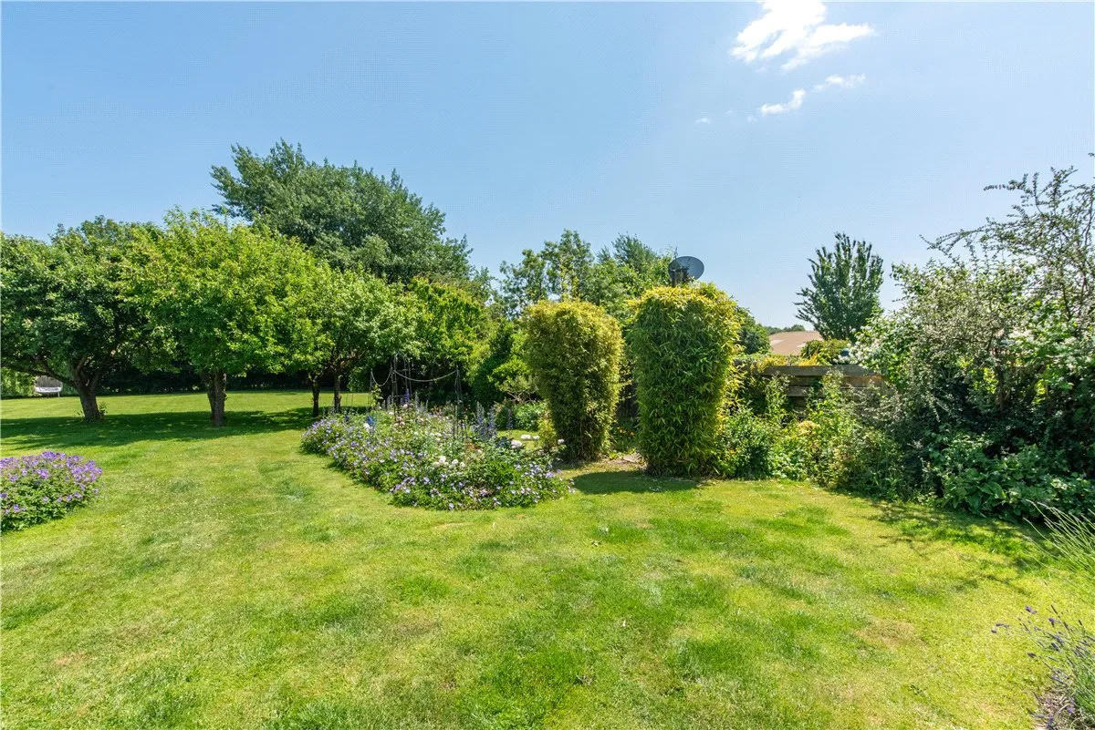 Lower Fyfield, Marlborough, SN8, photo 21