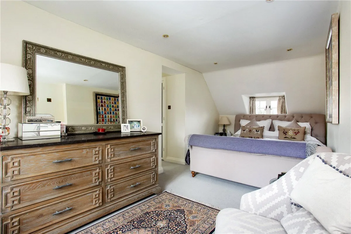 Lower Fyfield, Marlborough, SN8, photo 13