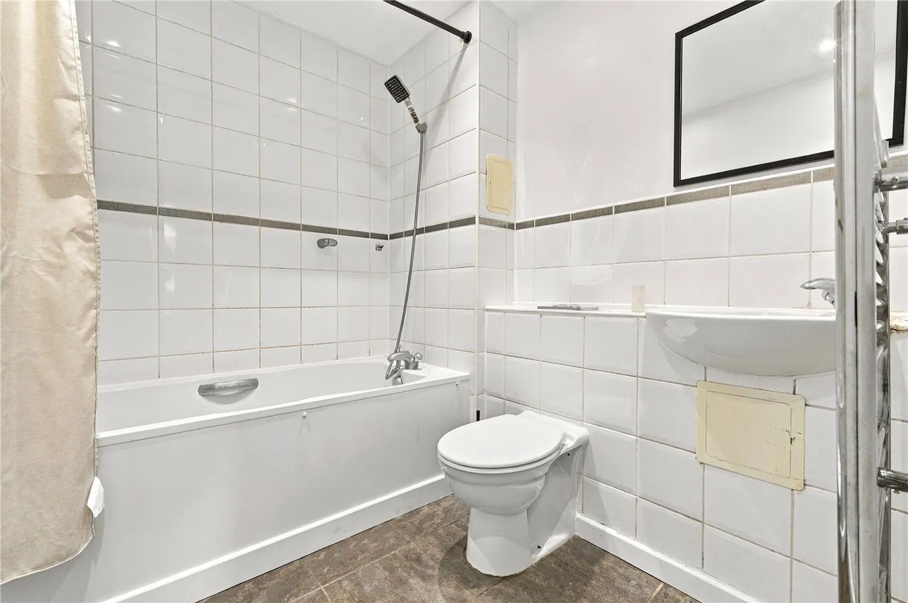 Southwold Road, London, E5, photo 11
