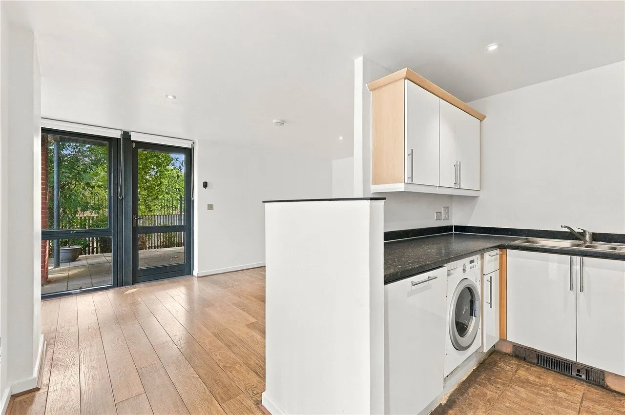 Southwold Road, London, E5, photo 5