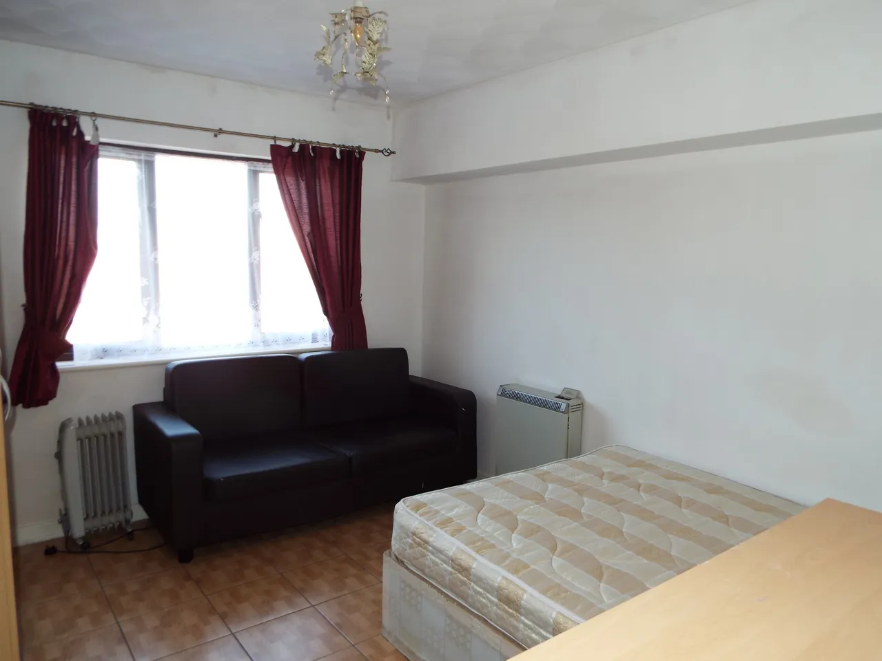 Lilac Court, Upton Park E13, photo 3