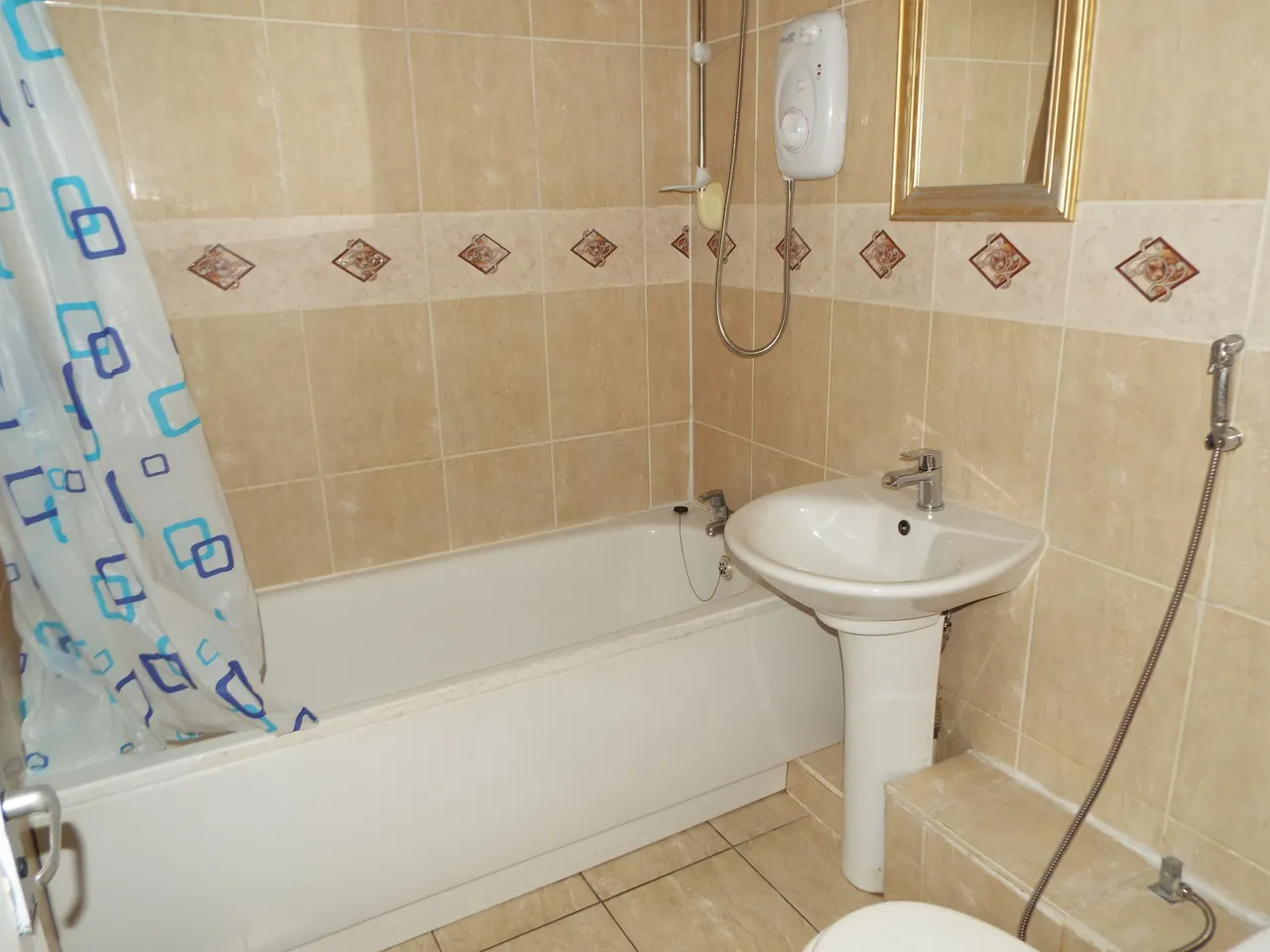 Lilac Court, Upton Park E13, photo 4