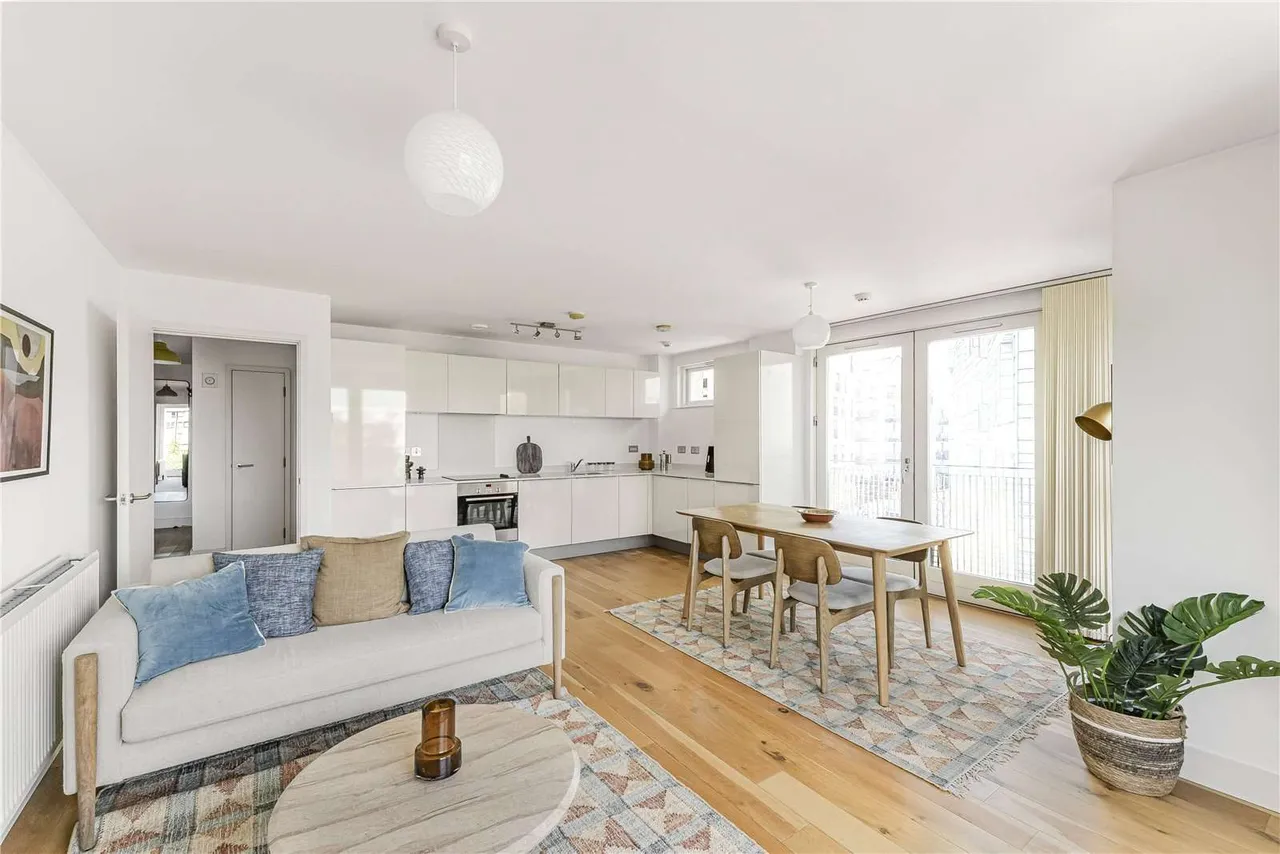 2 bed flat for sale — Branch Place, London, N1 5PW