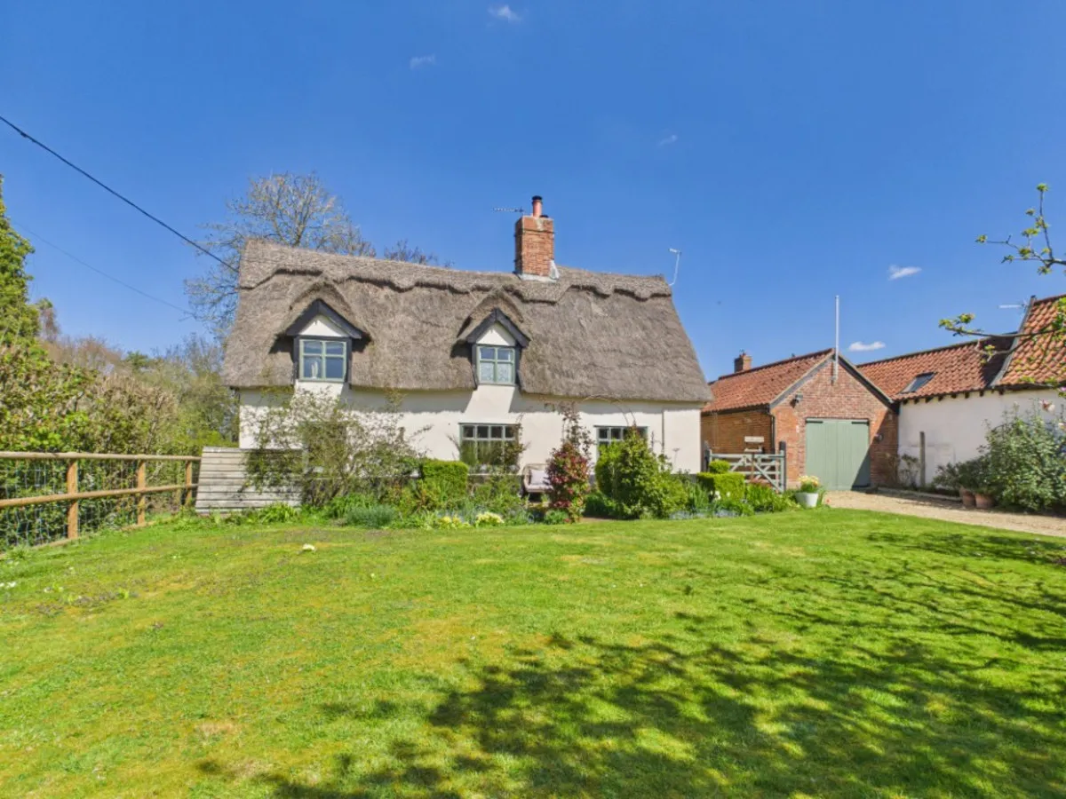 3 bed house for sale, Lundy Green, Hempnall