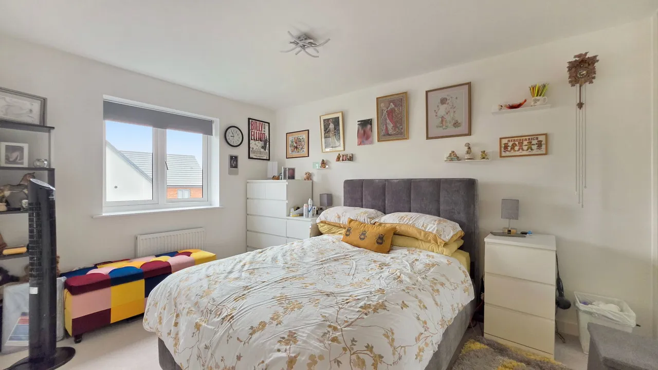 Severn Bore Close, Newnham-on-Severn, GL14, photo 6