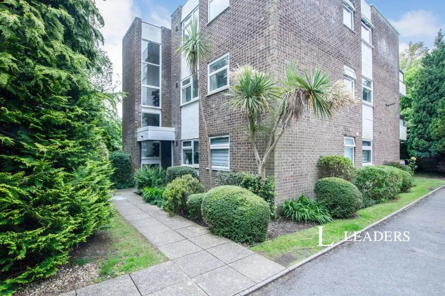 2 bed flat to rent, Cavendish Road, Bournemouth, BH1
