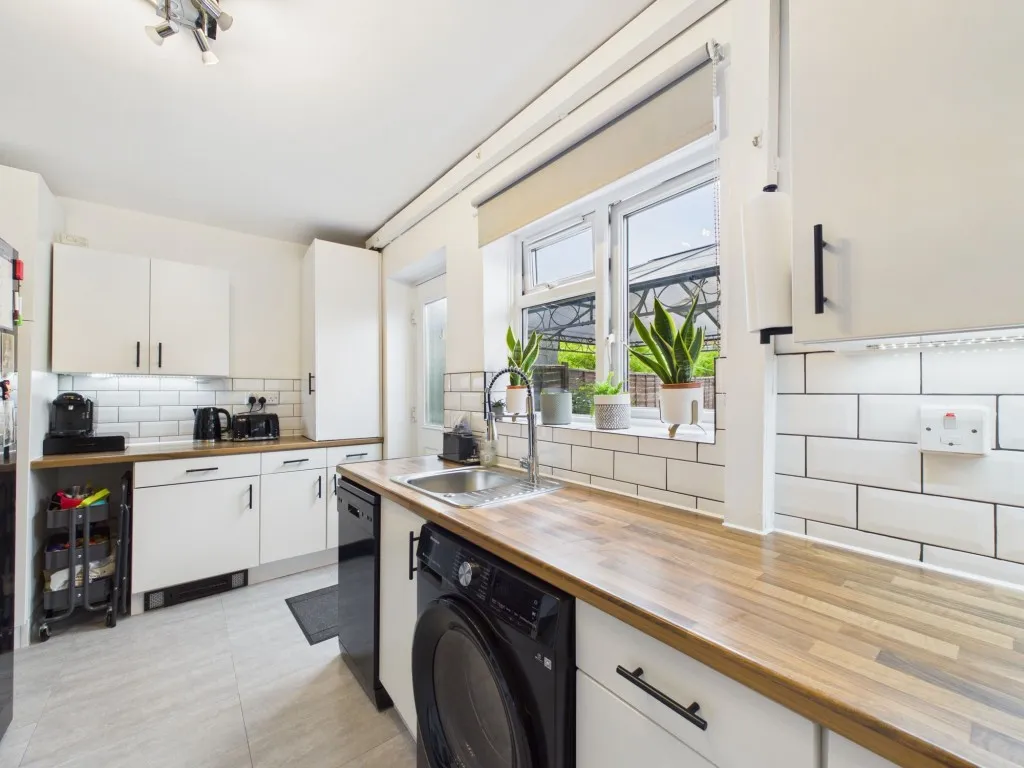 Brixham Road, Reading, RG2, photo 3