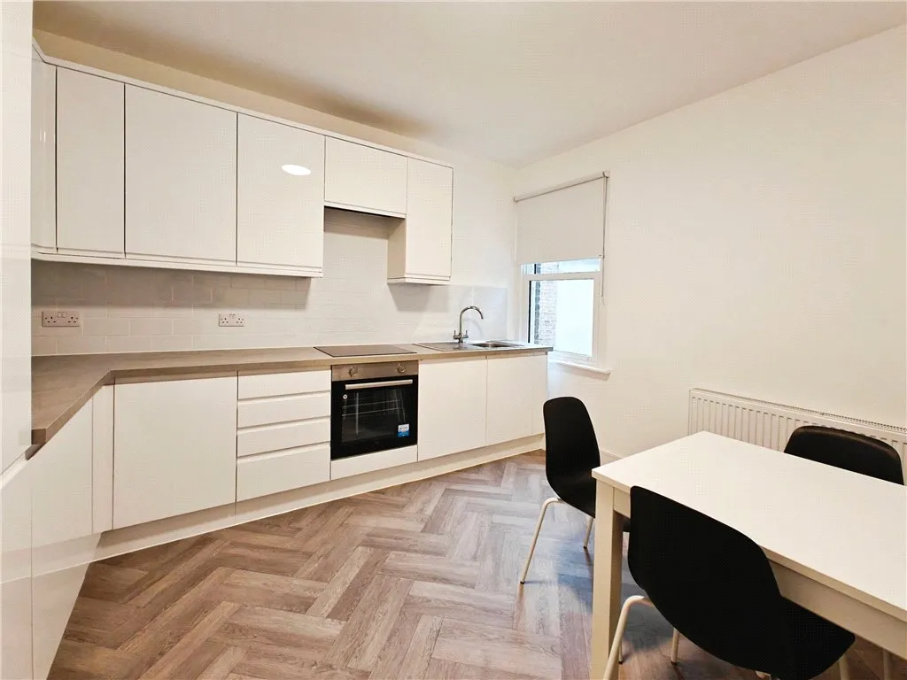 Victoria Road, Guildford, GU1, photo 5