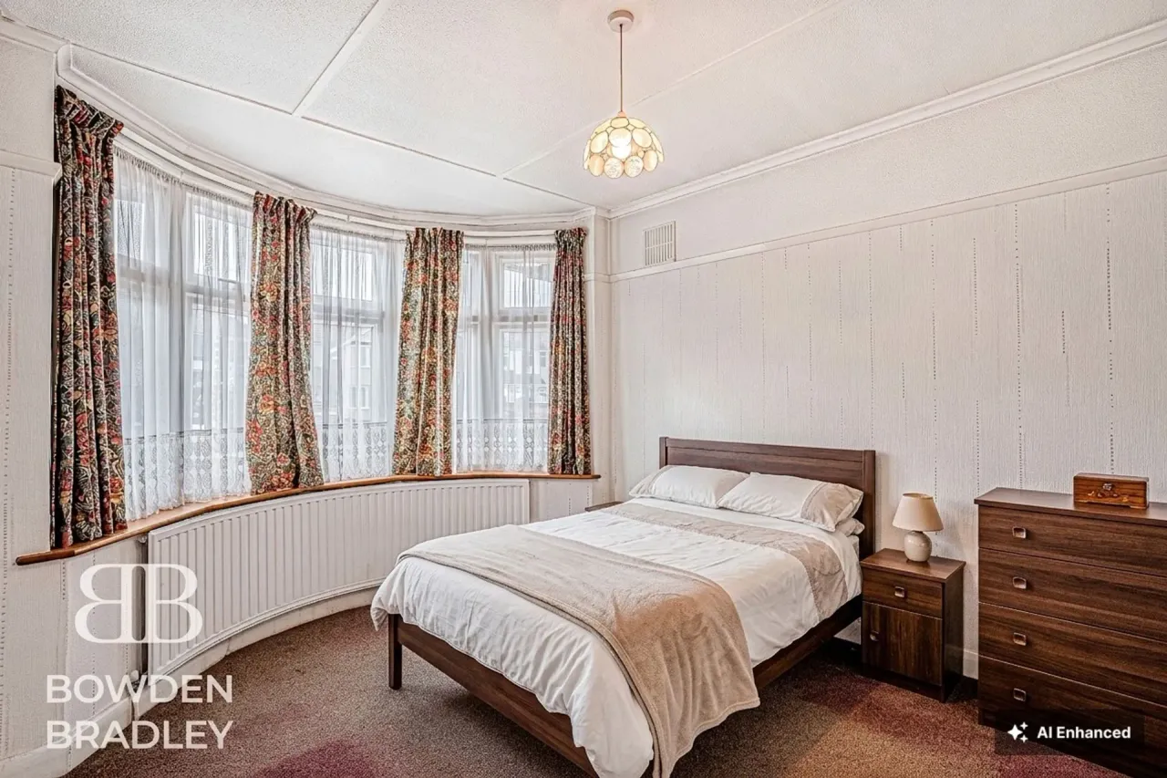Clayhall Avenue, Clayhall, IG5, photo 34