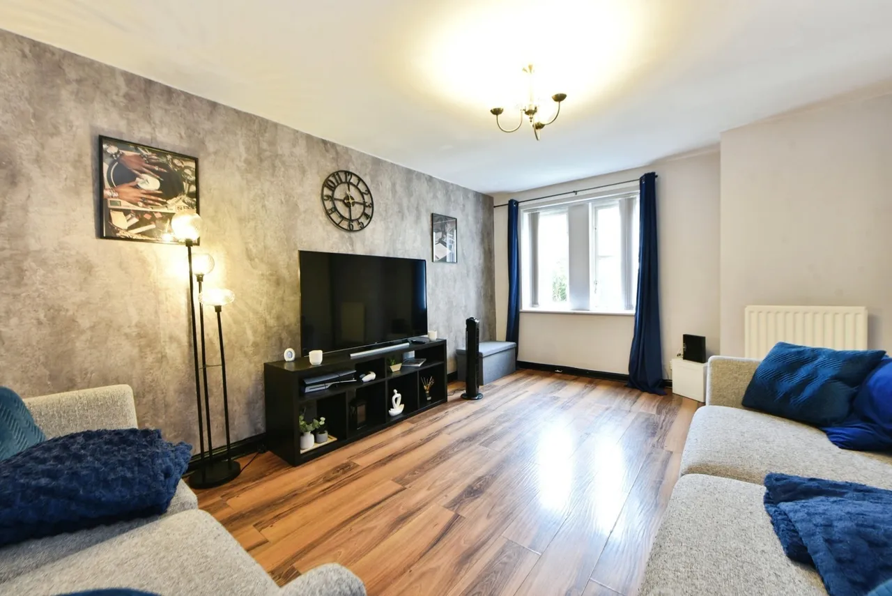 Princeton Close, SALFORD, Lancashire, M6, photo 2