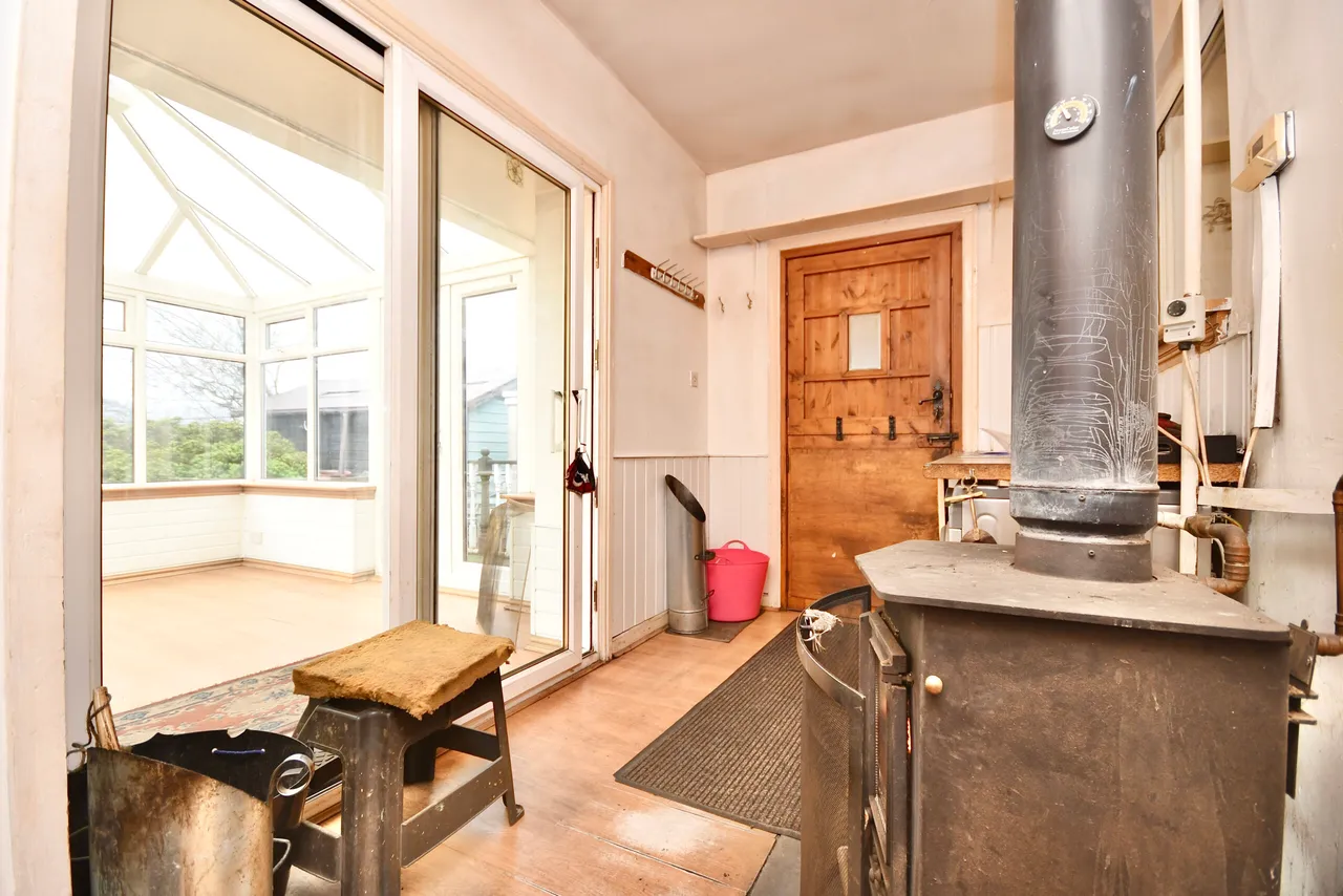 Oaks Meadow, Old Glasgow Road, Kilwinning, KA13 7QJ, photo 5