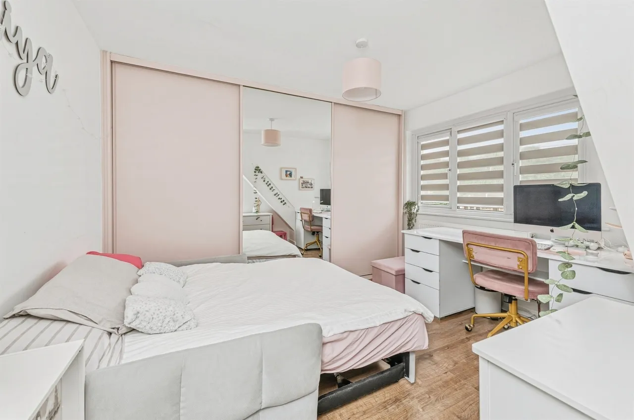 Wood Lane, Huddersfield, HD4, photo 9