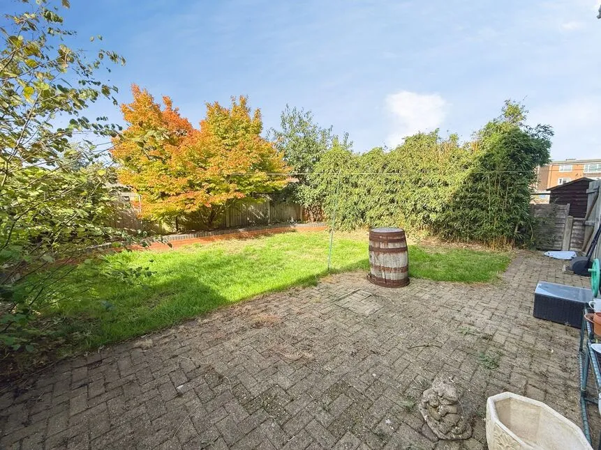 Dore Avenue, North Hykeham, LN6, photo 15