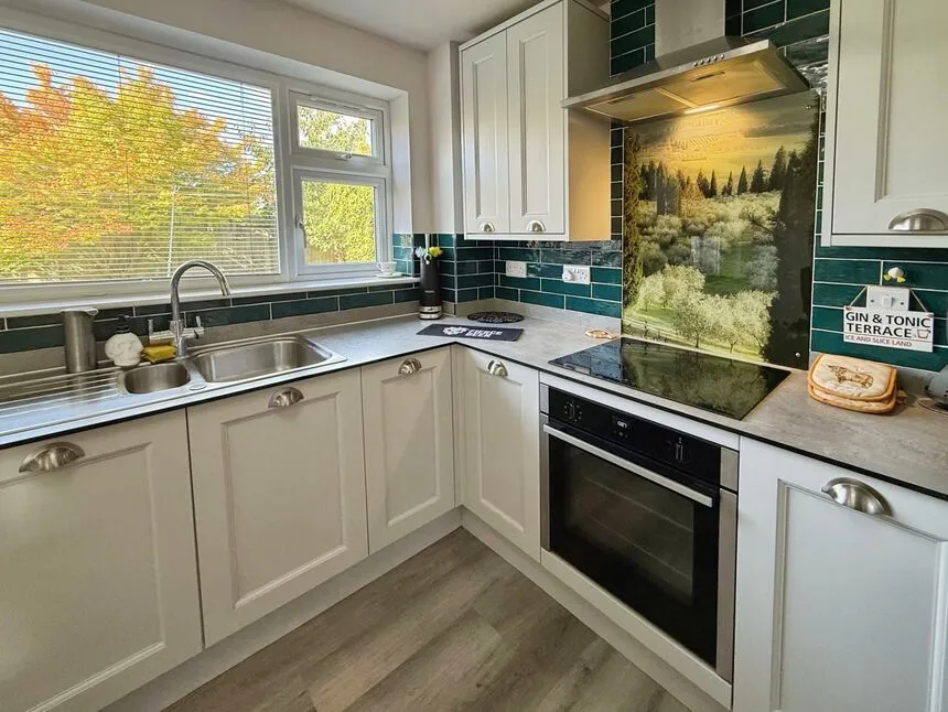 Dore Avenue, North Hykeham, LN6, photo 7