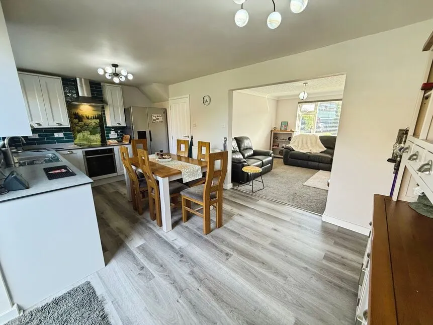 Dore Avenue, North Hykeham, LN6, photo 6