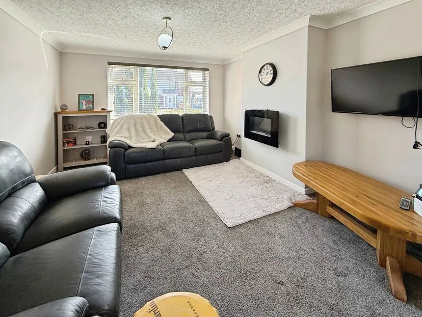 Dore Avenue, North Hykeham, LN6, photo 9