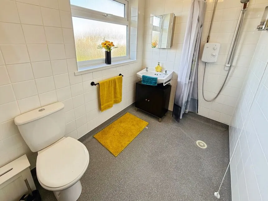 Dore Avenue, North Hykeham, LN6, photo 14