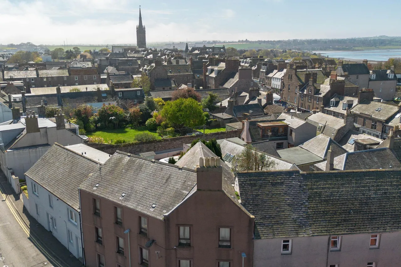 Upper Hall Street, Montrose, DD10, photo 23
