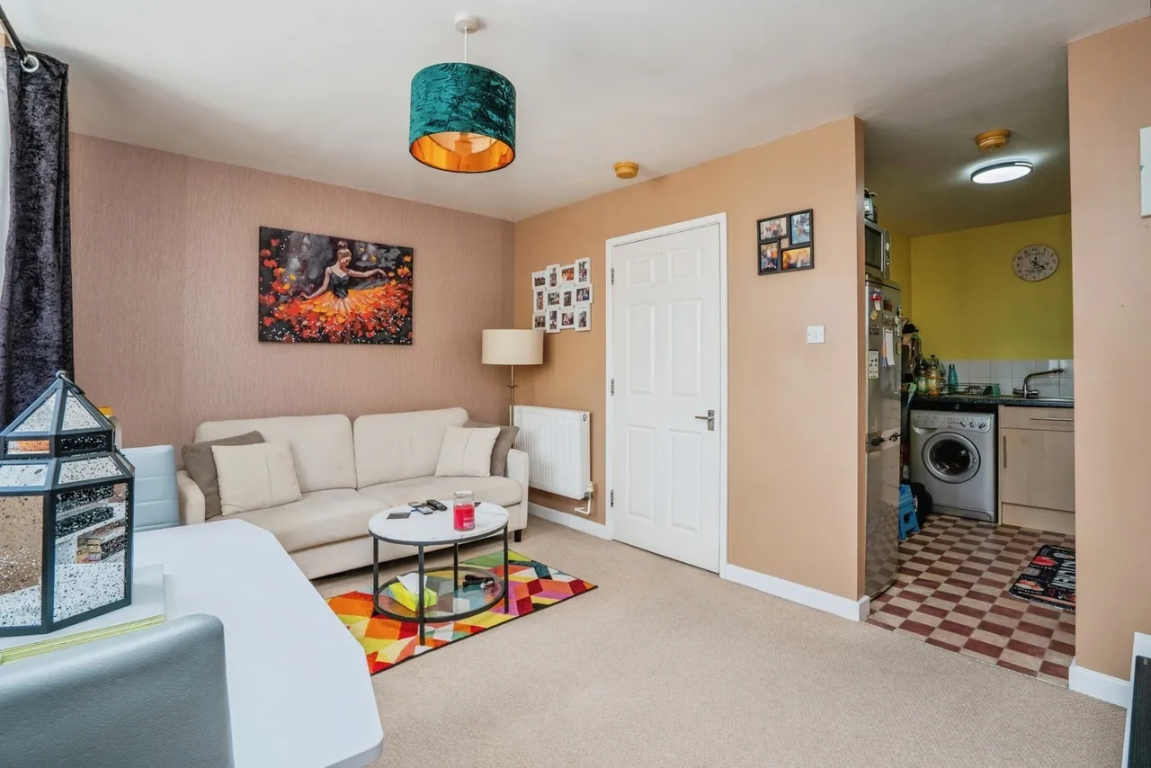 Gladys Avenue, Portsmouth, PO2, photo 5