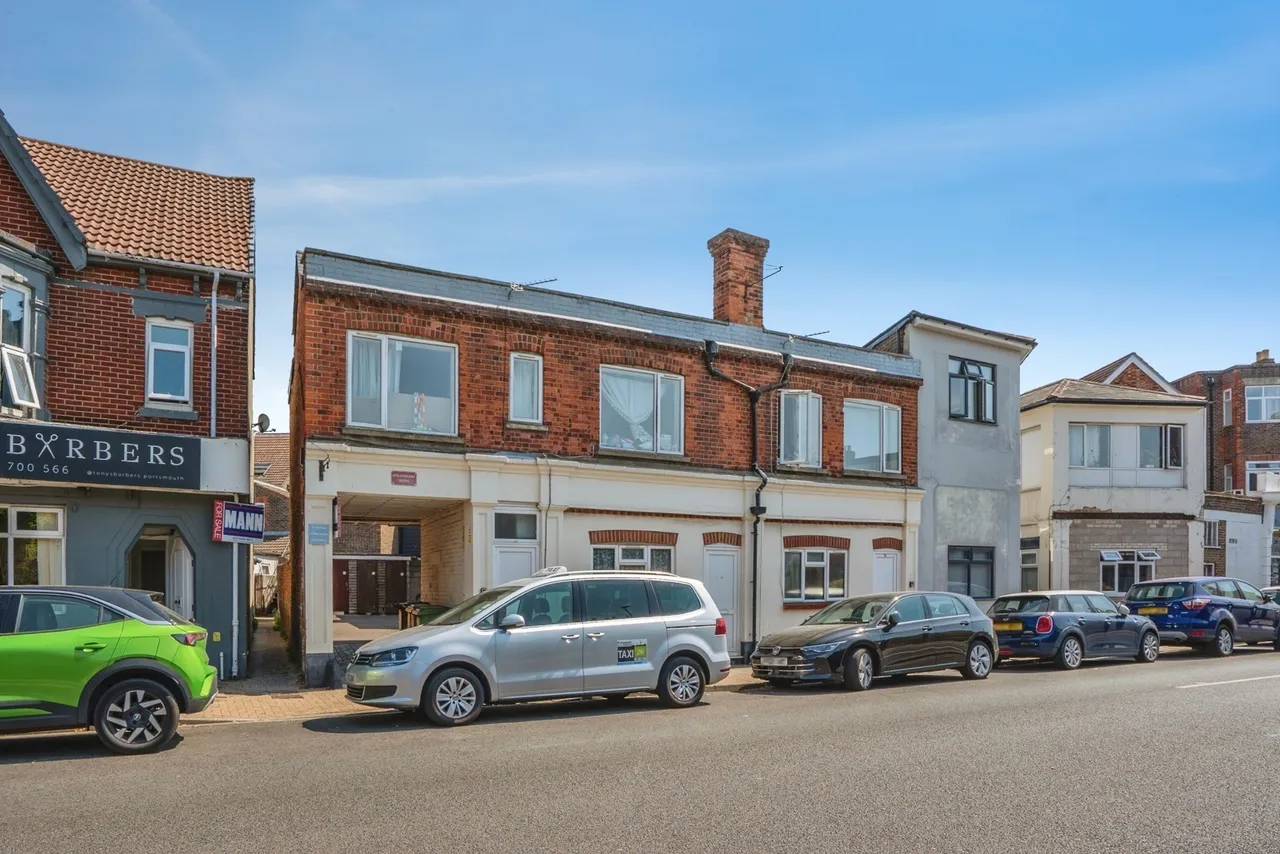 Gladys Avenue, Portsmouth, PO2, photo 21