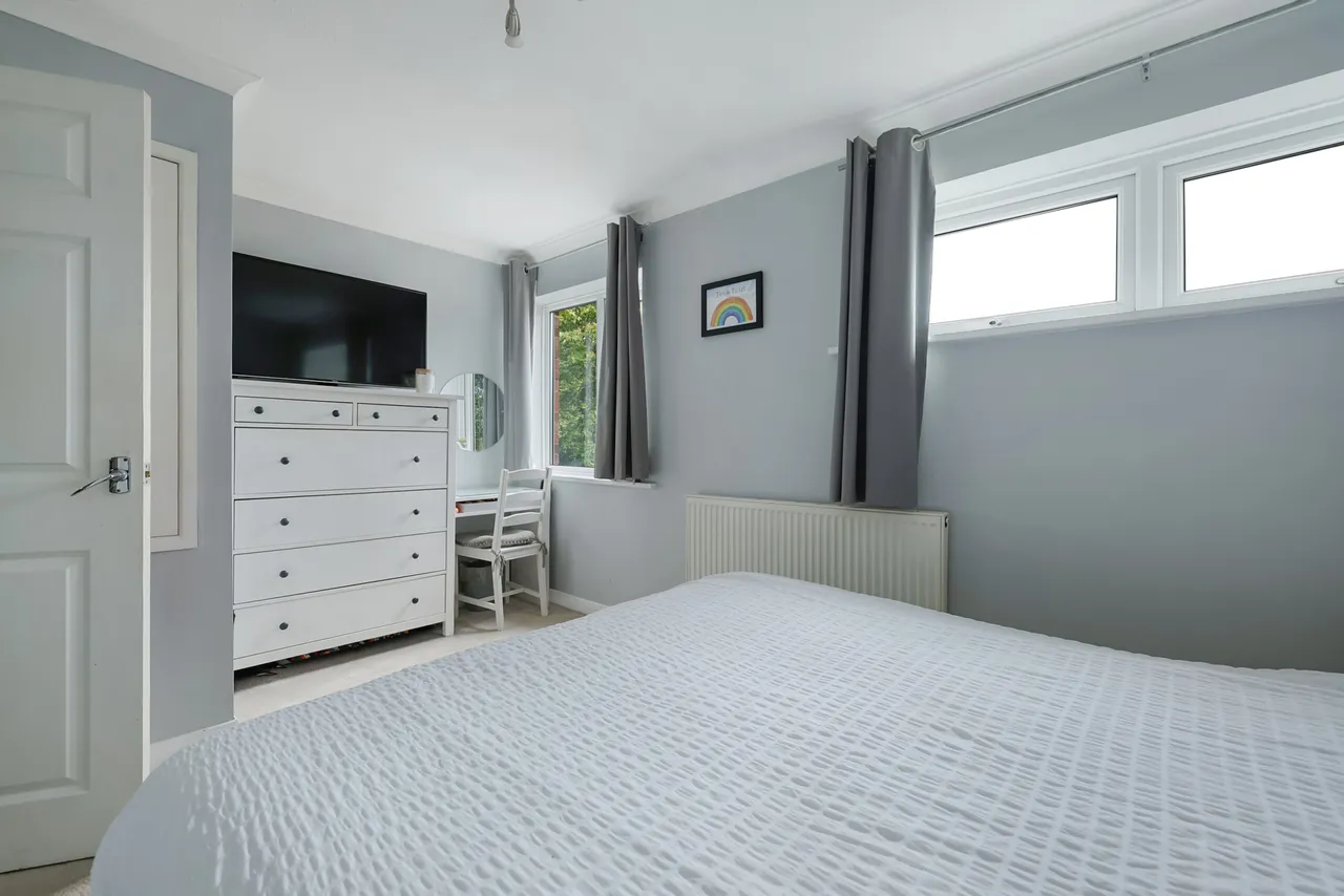 The Spinney, Horley, RH6, photo 12