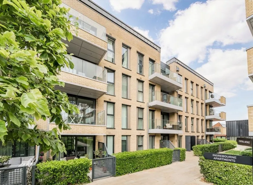 2 bed flat for sale — Central Avenue, Fulham, SW6
