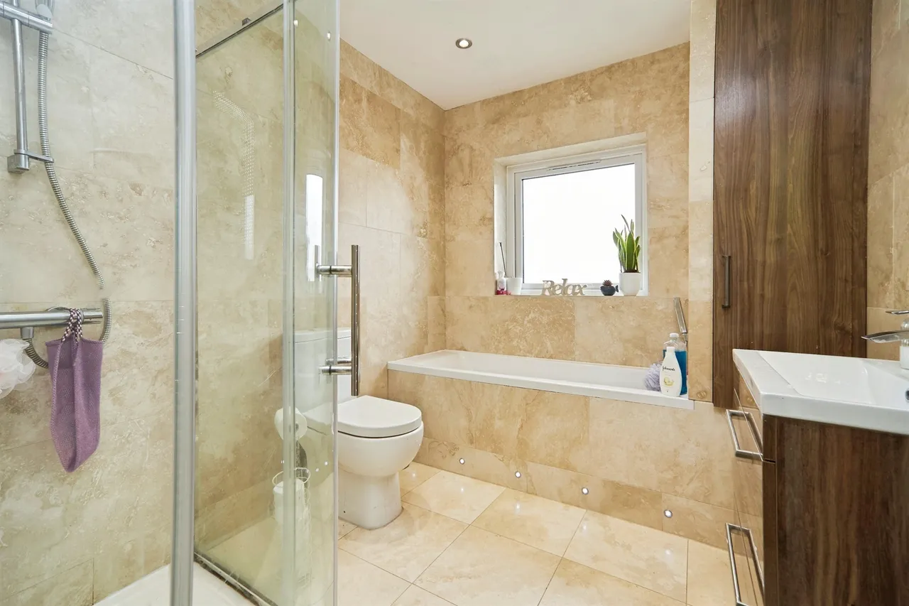 Cross Gates Avenue, Leeds, LS15, photo 9
