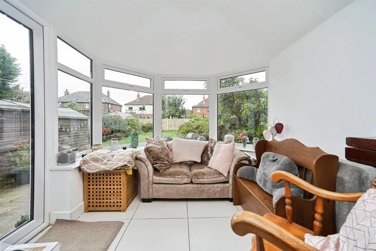 Cross Gates Avenue, Leeds, LS15, photo 5