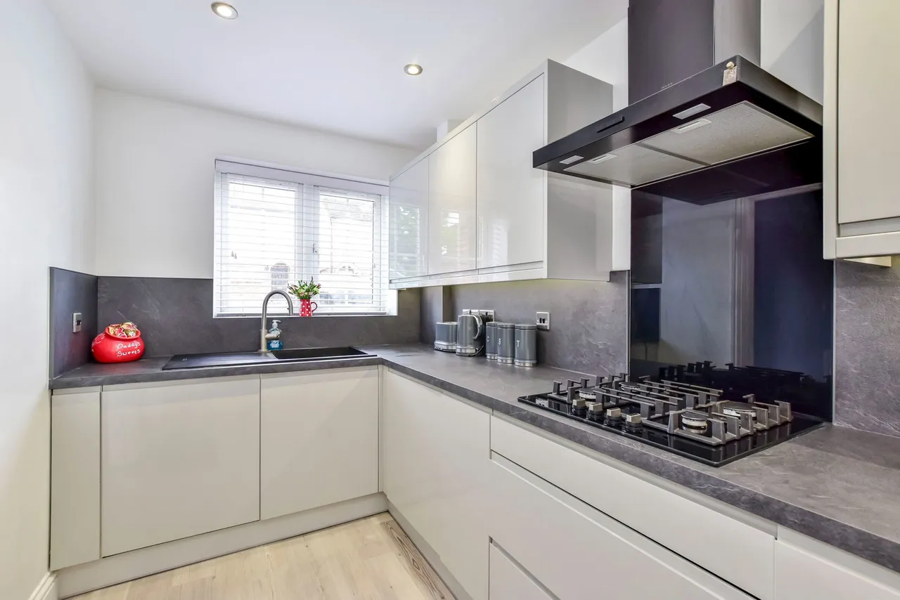 Popes Road, Abbots Langley, WD5 0EY, photo 3
